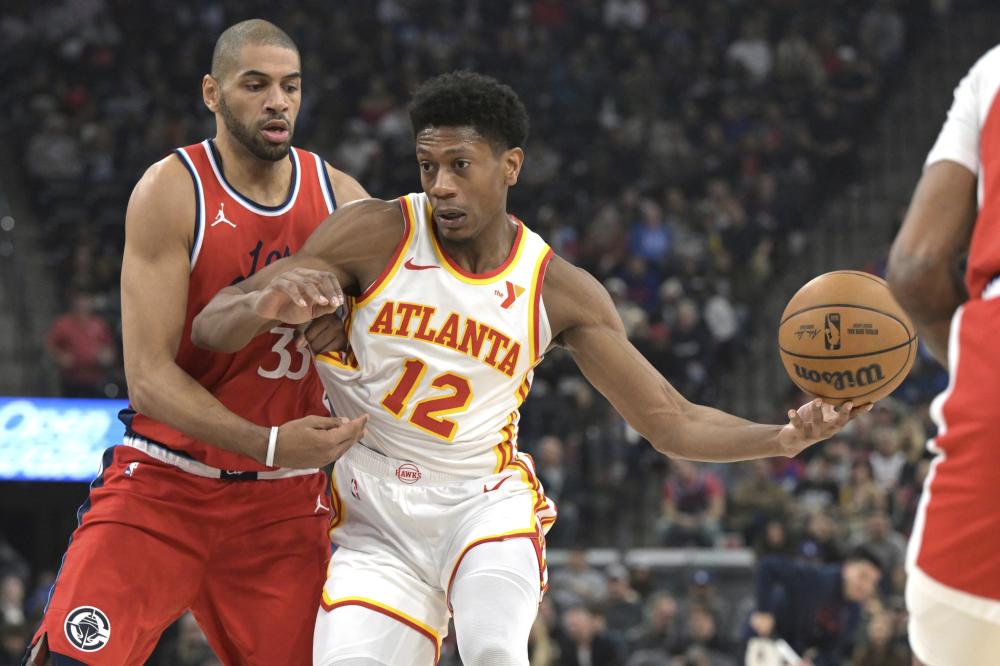 选手们通过 选手们通过